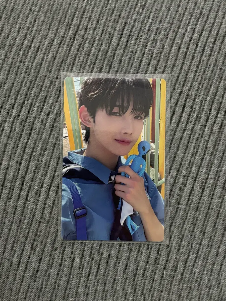 thumbnail-0